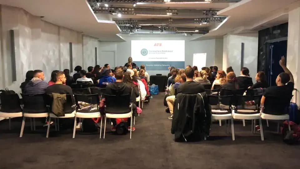 Corso in aula di Ginnastica Posturale